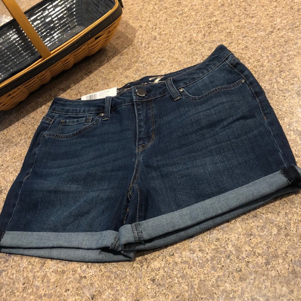 NWT Seven 7  5” inseam Weekend Short Denim Jean Shorts 6